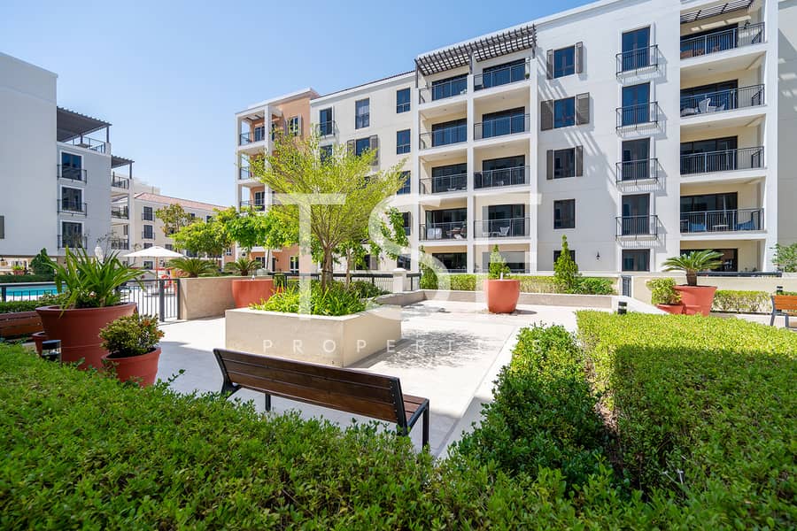 24 Unit112-B5,-LaCote-24. jpg