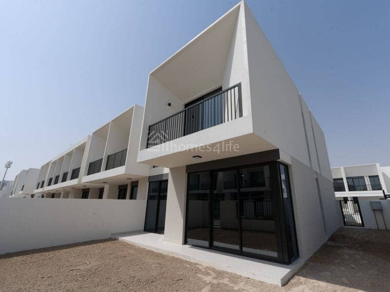 位于城市广场,马哈联排别墅 4 卧室的联排别墅 230000 AED - 11950809 位于城市广场,马哈联排别墅 4 卧室的联排别墅 230000 AED - 11950809