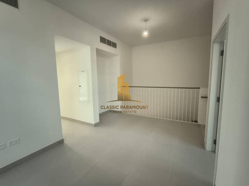 Luxury 3 Bed Villa For Rent | Single Row