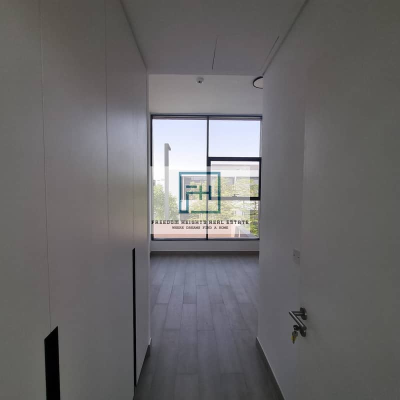 20 1000040077. jpg