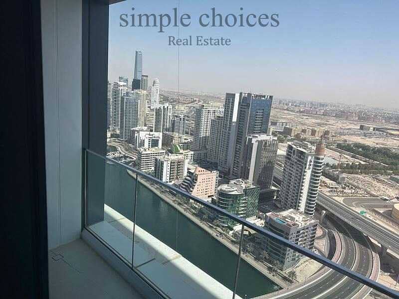 Prime Beach Living in Marina / Iconic Residences