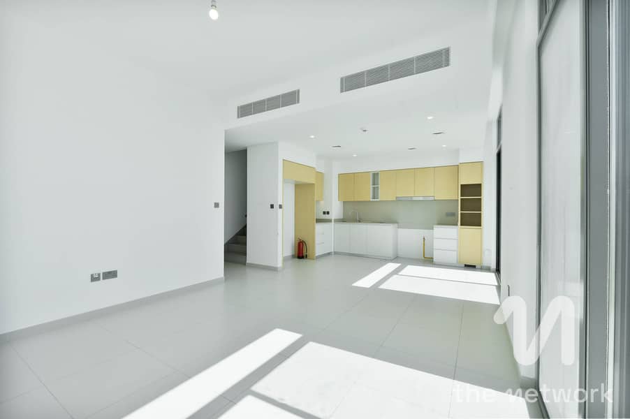 Corner plot | Motivated seller | Vacant soon Corner plot | Motivated seller | Vacant soon