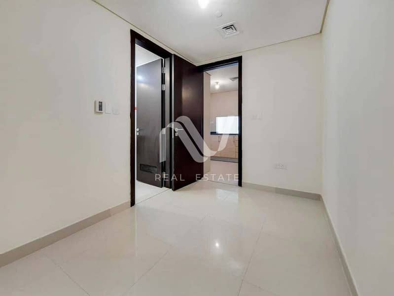 6 Ocean Terrace Residence 2BR, Marina Square Al Reem Island - 172782877906_0005_expand 2. jpg