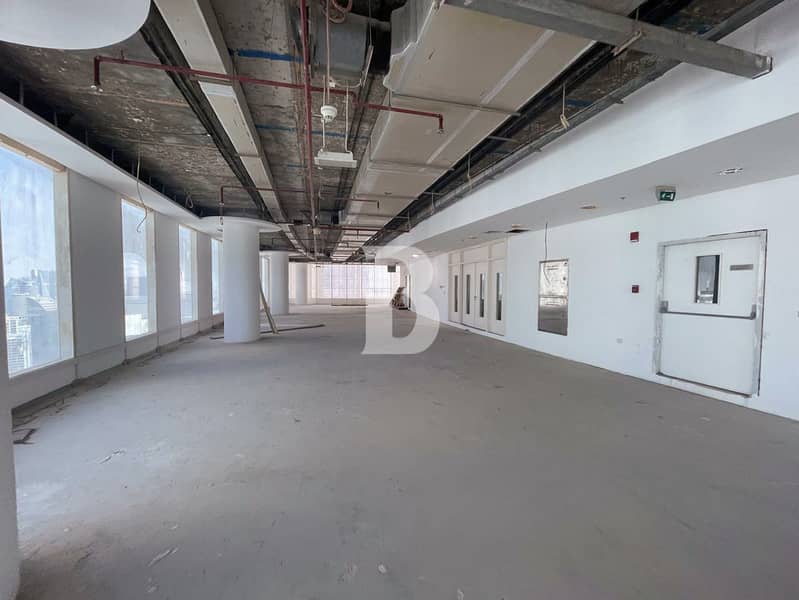 Full Floor | Panoramic View | Close to Metro