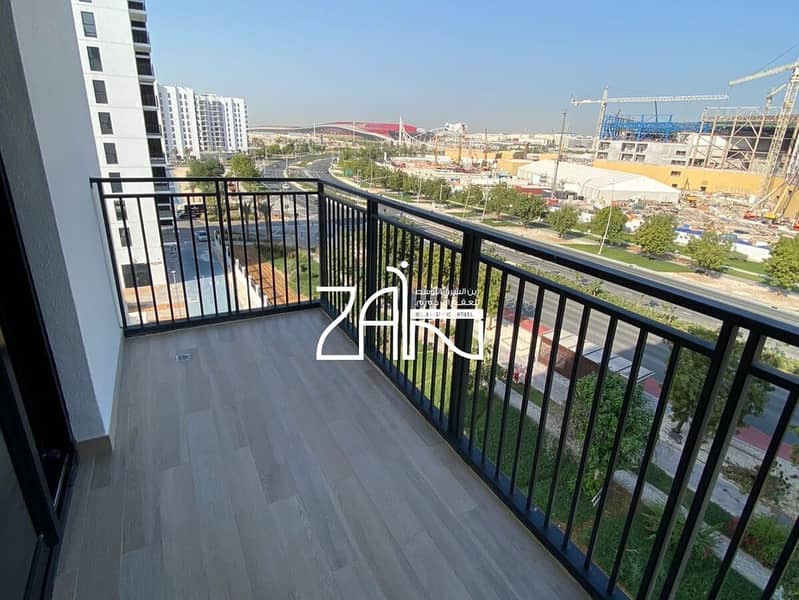 Expansive 3BR Featuring Ferrari and Sea World View Expansive 3BR Featuring Ferrari and Sea World View