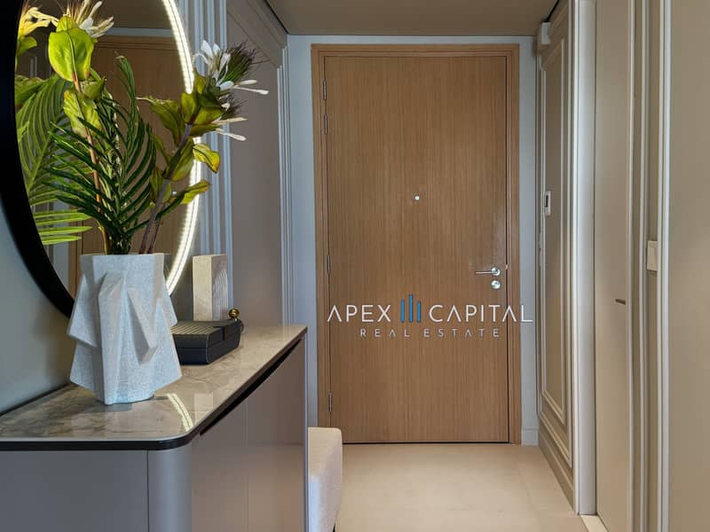 12 Entrance area. jpg