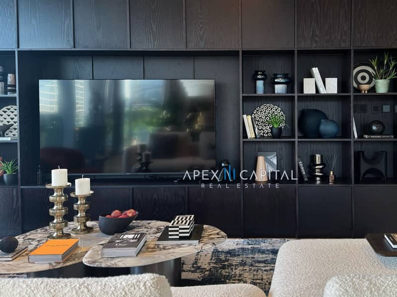 16 Living room(1). jpg