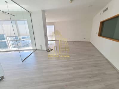 مکتب  للايجار في شارع الشيخ زايد، دبي - WhatsApp Image 2025-06-04 at 12.39. 58 PM (1). jpeg