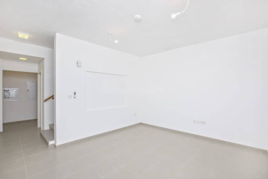 Таунхаус в Таун Сквер,Хаят Таунхаусы, 3 cпальни, 145000 AED - 11953034 Таунхаус в Таун Сквер,Хаят Таунхаусы, 3 cпальни, 145000 AED - 11953034