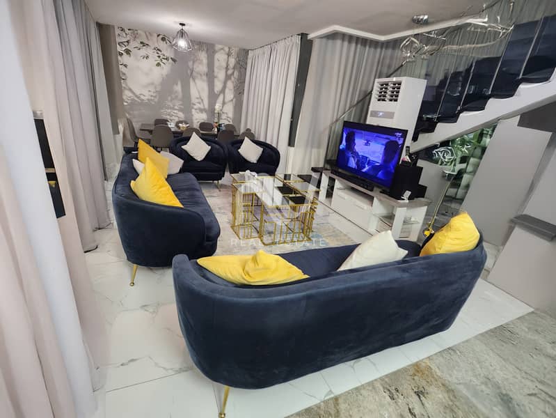 3 Al Raha Lofts 2_0012_expand. jpg