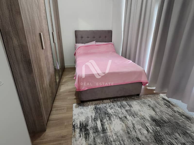 8 Al Raha Lofts 2_0002_expand 9. jpg