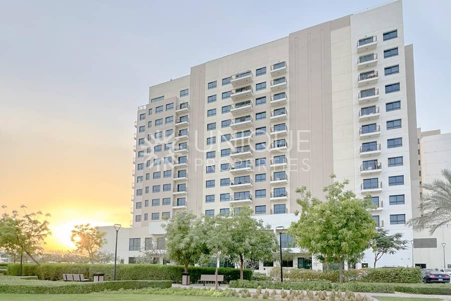 3 Bedroom | Spacious  | Full Golf Course View