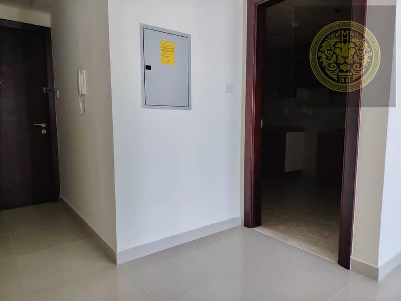 3 cd8cbd97-6aca-46a6-be33-d67f60330751. jpg