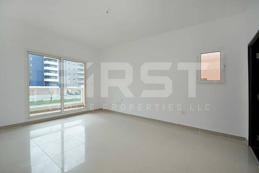 11 Internal Photo of 4 Bedroom Villa in Al Reef Villas Al Reef Abu Dhabi UAE (21). jpg