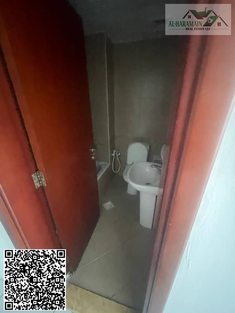 8 94e3a0b0-41a6-4cad-b81f-eeb5c84349c6. jpg