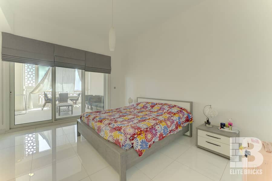 22 33Interior01. jpg