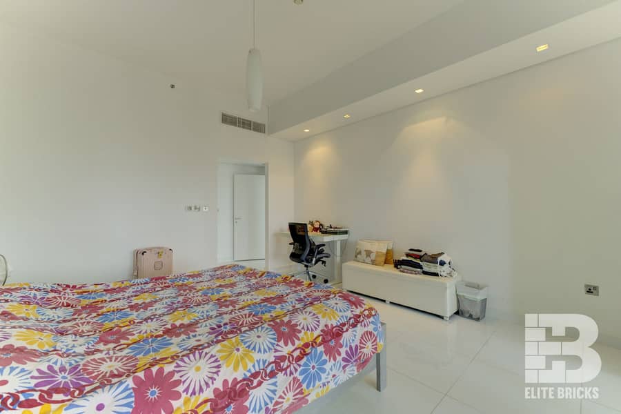 23 34Interior01. jpg