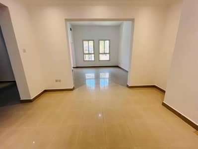 فیلا 4 غرف نوم للايجار في المشرف، أبوظبي - IMG-20250618-WA0096. jpg