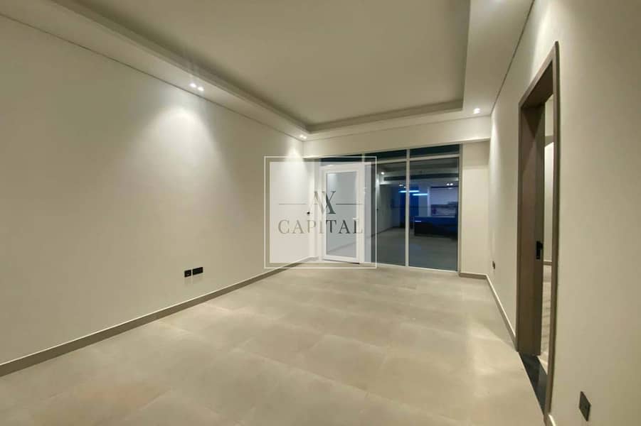 Brand New I Vacant unit I Large Layout