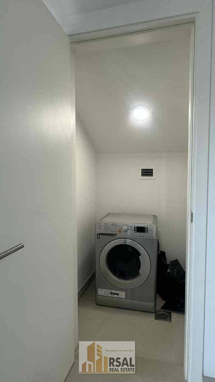 9 22ff9f21-beca-4c0b-bed5-69ef120b2edd. jpg