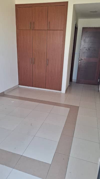 1 Bedroom Flat for Rent in International City, Dubai - ARV 7. jpg