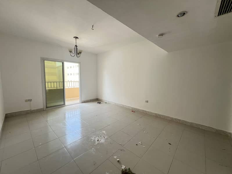 9 4be2aca5-3547-4f63-ba1d-df79ab3332ea. jpg