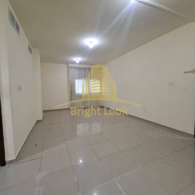 فلیٹ 3 غرف نوم للايجار في شارع الفلاح، أبوظبي - IMG-20250618-WA0044. jpg