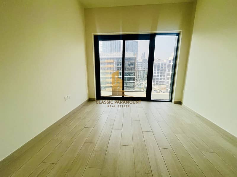 Boulevard view | Rented | Square Layout