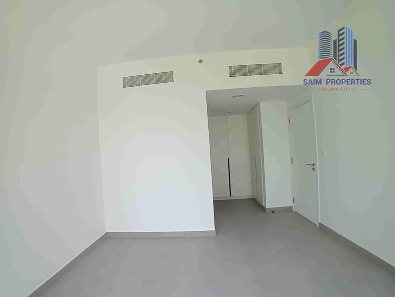 12 1000044035. jpg