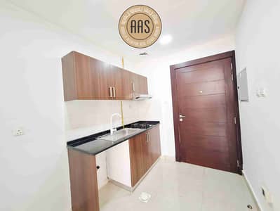 Studio for Rent in International City, Dubai - 20250618_113302. heic