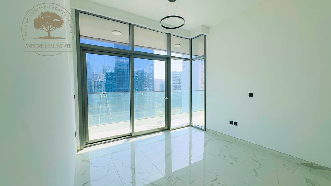 3 LIVING ROOM 02. jpg