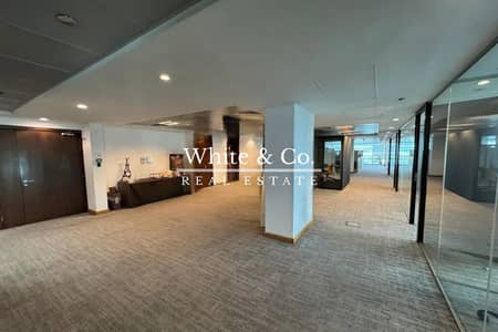 芭莎综合社区（Tecom）， 迪拜 写字楼待租 - 位于芭莎综合社区（Tecom），苏拉亚电信塔 的写字楼 3724200 AED - 11959288