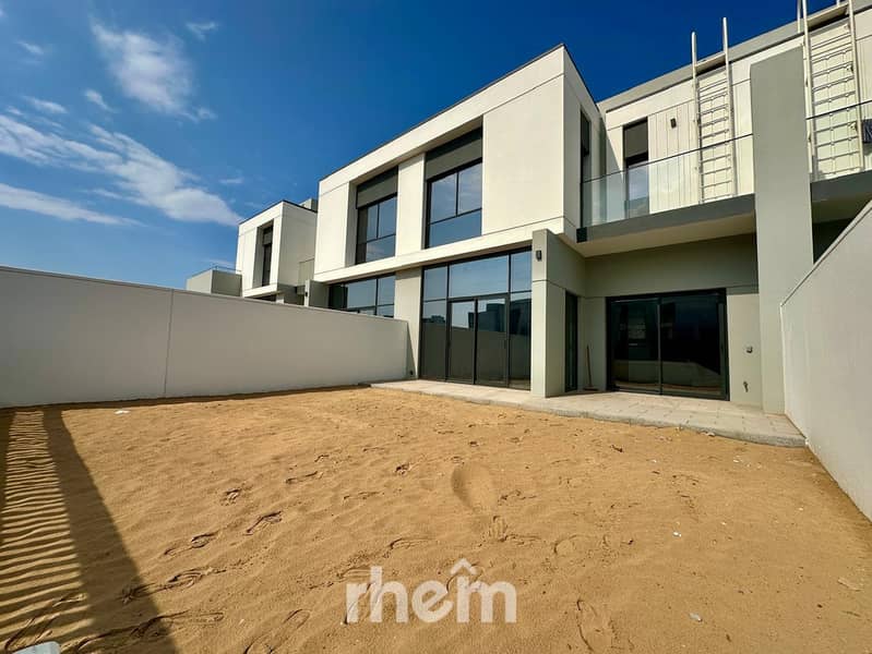 Stunning Townhouse | Spacious 3BR | Modern Living Stunning Townhouse | Spacious 3BR | Modern Living