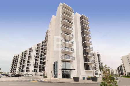 Upcoming | Low Floor | Partial Canal View