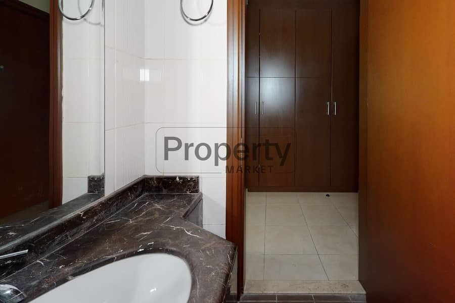 9 Downtown-Burj-Al-Nujoom-Studio-Bathroom(1). jpg