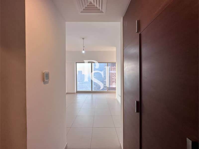 3 Gate tower -3Bedroom maid, reem island (5). jpg