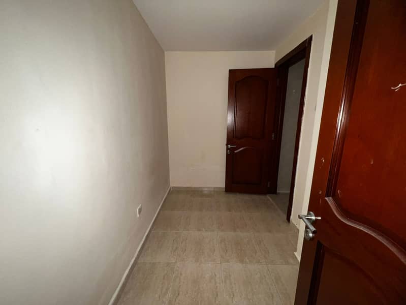 21 c40320e6-bdff-4ae2-a6a8-bcc42b331b81. jpg