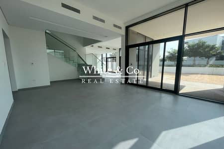 5 Bedroom Villa for Rent in Al Furjan, Dubai - Park Backing | Corner Plot | Available Now