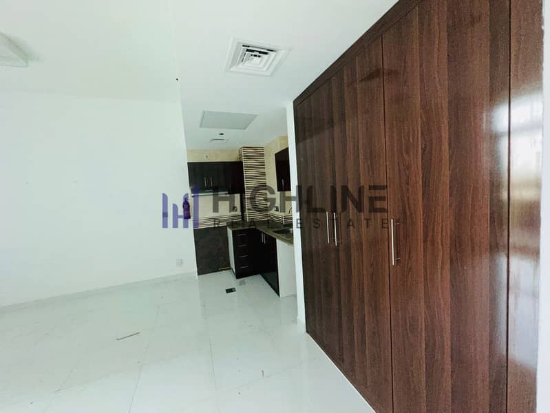 5 Arabian-Gate-Studio109-02. jpeg
