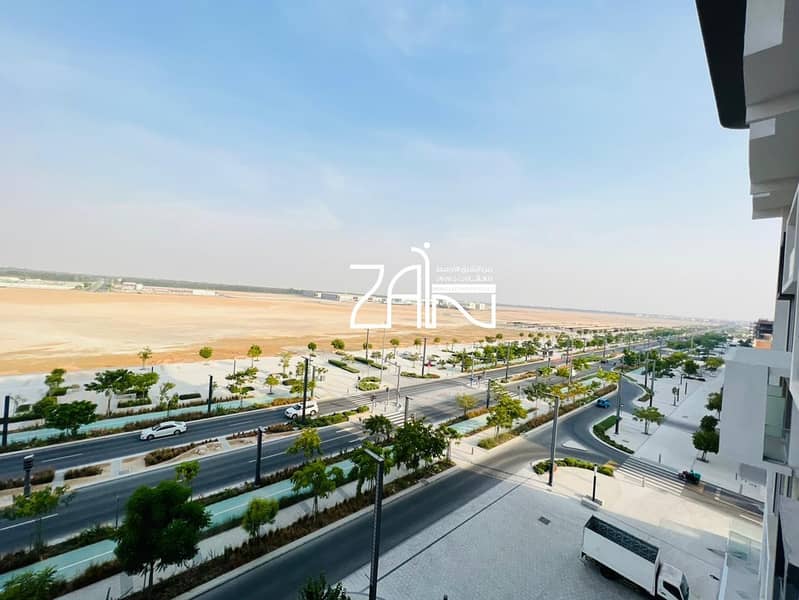 Bright and Spacious Studio + Balcony Furnished