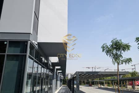 1 Bedroom Apartment for Sale in Aljada, Sharjah - 1bhk /pool view/2 baths/balcony/ downtown/freehold