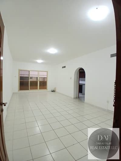 3 BHK WITH FREE 1 MONTH RENT IN BUR DUBAI BEHIND VIVA SUPER MARKET AND AARAAMAAM RESTAURANT ON ROLLA STREE NEAR PALM BEACH HOTEL