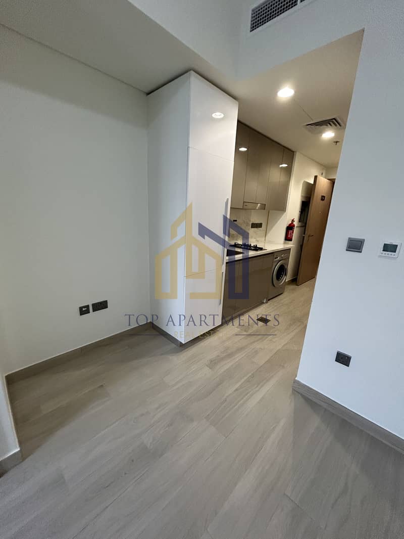 5 Azizi Riviera 32-612.3. jpg