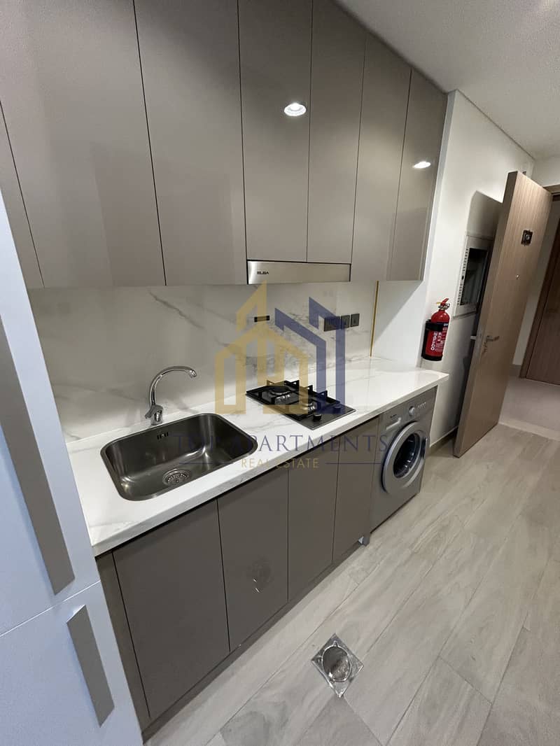 6 Azizi Riviera 32-612.4. jpg