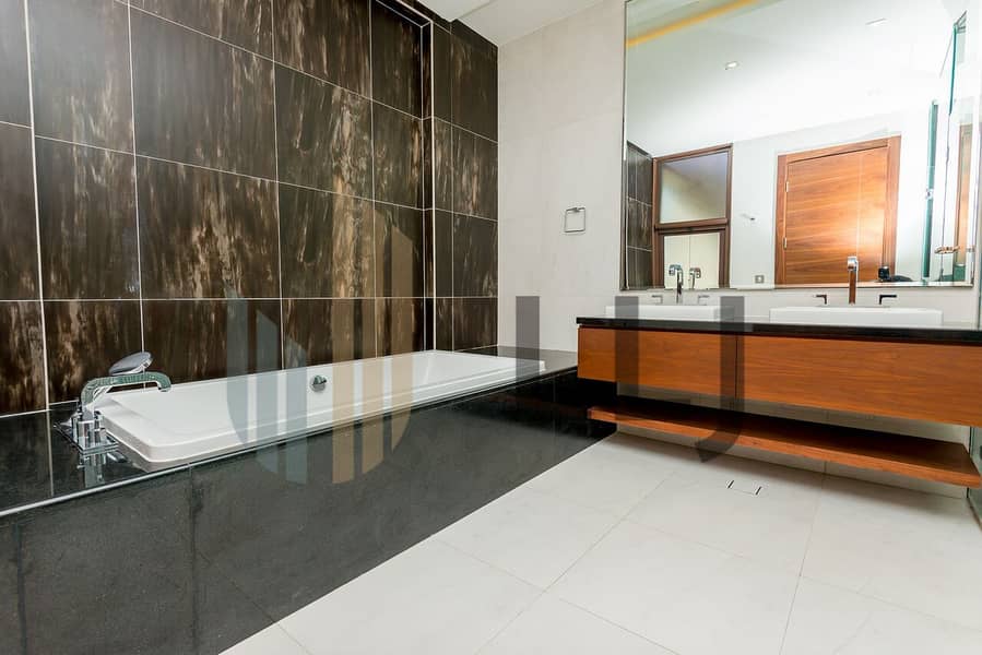 29 Master bedroom bathroom_preview. jpeg