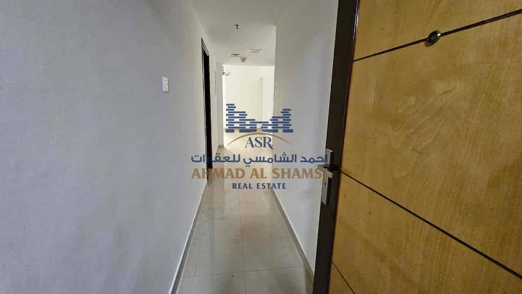 2 c6d79fb9-ad4e-4abb-8857-3abea82641a2. jpg