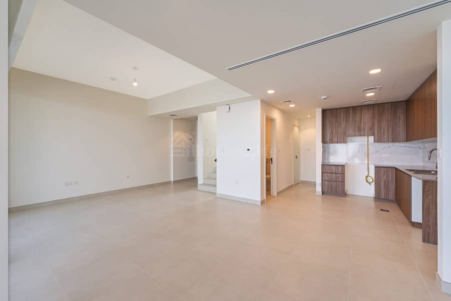 READY TO MOVE | BRAND NEW MAHA TOWN HOUSE READY TO MOVE | BRAND NEW MAHA TOWN HOUSE