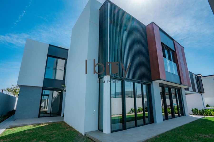 位于萨迪亚特岛,萨迪亚特湖住宅区 5 卧室的别墅 9100000 AED - 11962893 位于萨迪亚特岛,萨迪亚特湖住宅区 5 卧室的别墅 9100000 AED - 11962893