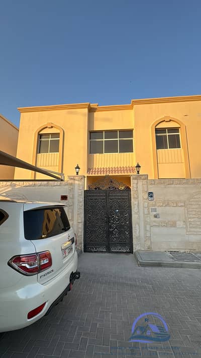 6 Bedroom Villa for Rent in Khalifa City, Abu Dhabi - 61537443-38D4-404A-A299-0F24477B7144. jpeg