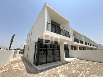 4 Bedroom Townhouse for Rent in Town Square, Dubai - Brand New  | View Now | Perfect Location